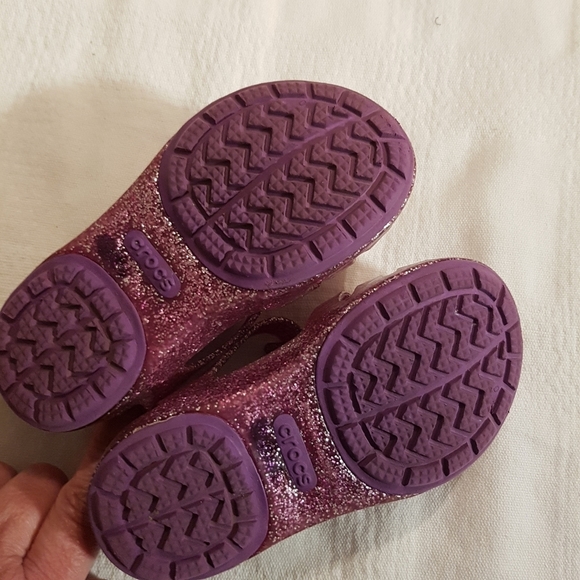 Crocs little girl sandals size 8 - Picture 5 of 6